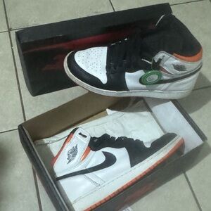Jordan Sneakers Black White Orange